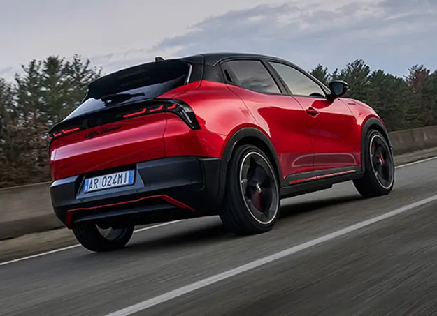 Amplitude-Auto-Alfa-Romeo-Junior